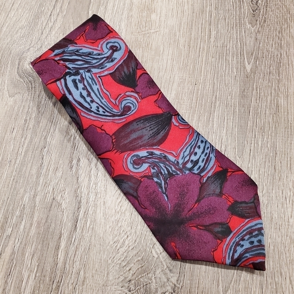 Oscar de la Renta Couture Collection Floral Tie